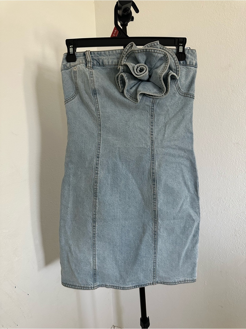 Steve Madden Strapless Denim Mini Dress with Rosette Accent size 2